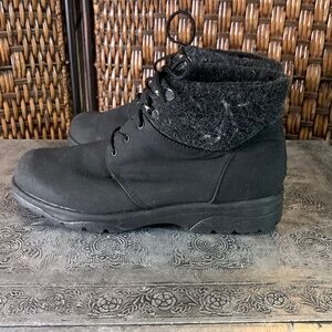 Toe Warmers Made in Canada Wool Boots Size 7.5
